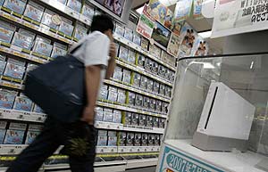 Una Wii expuesta en una tienda del distrito de Akihabara, en tokio. (Foto: REUTERS)