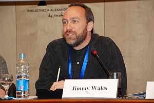 El creador de Wikipedia, Jimmy Wales, durante su intervencin en la conferencia 'Wikimana en Egipto. (Foto: EFE)