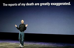 Steve Jobs, bajo la frase: "Las noticias sobre mi muerte son muy exageradas". (Foto: AP)