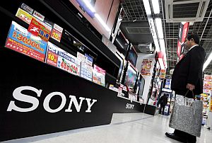 Mostrador de Sony en una tienda de Tokio. (Foto: EFE)