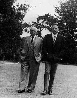 En 1969. Salvador de Madariaga (izq.) y Juregui pasean por Oxford