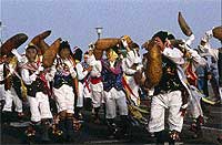 La panda de buches es seguramente la ms antigua de todas las tradiciones carnavaleras canarias. / CSAR JUSTEL