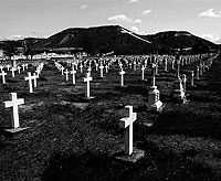 Vista del cementerio de Paracuellos del Jarama, en la provincia de Madrid, cerca del aeropuerto de Barajas.