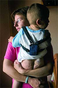 Aitor Prez, beb de 18 meses. Dependiente de la insulina... y de sus padres