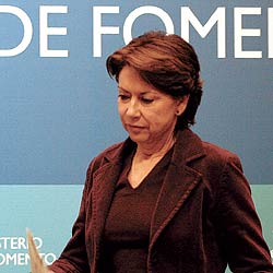La mministra de Fomento, Magdalena lvarez. / CARLOS BARAJAS