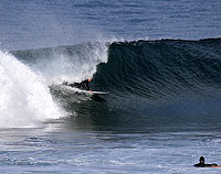 La famosa 'Ola izquierda' ha convertido a Mundaka en uno de los parasos del surf. / MAR JUNCO