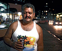 Pepe, 45 aos. Fontanero en La Habana.  Veo un futuro con luz. Aqu somos todos fidelistas. Si l desaparece, el sistema no aguantar