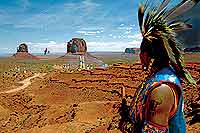  Monument Valley, EEUU, mayo 2007.  La sagrada tierra de los indios navajos es uno de los lugares ms agrestes y difciles del campeonato. Los aeroplanos deben elevarse ms de 2.200 metros para poder sortear los pilotes hinchables y los obstculos naturales.
