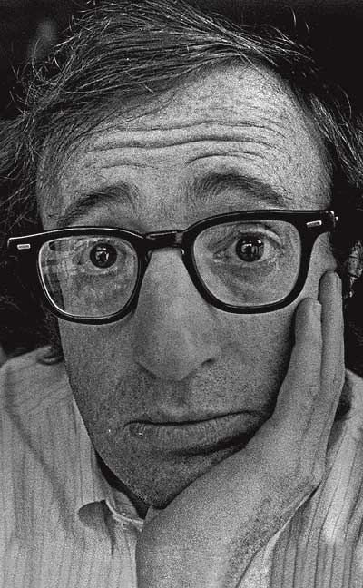 Pesimista seductor. Woody Allen, autor de célebres aforismos como: “La vida se divide entre lo horrible y lo miserable”.