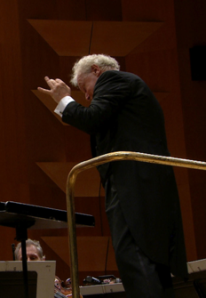 Yan Pascal Tortelier dirige Messiaen Ravel Boieldieu et Debussy