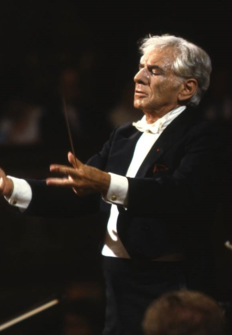 Leonard Bernstein dirige The Unanswered Question d'Ives