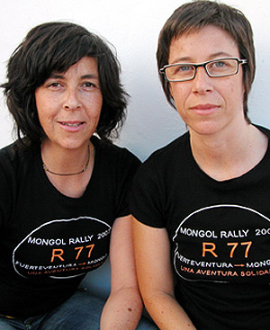 Nuria y Natalia, el equipo 'R-77'.