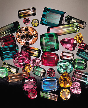 Turmalinas, zafiros y rubes, entre otras gemas, de H. Stern.