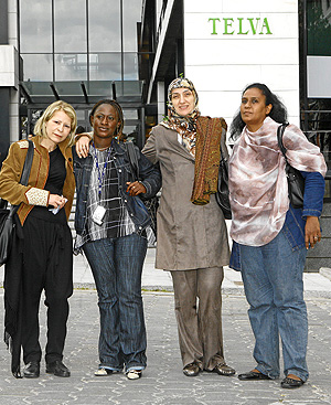 Malika Boussouf, Caddy Adzuba, LIna Hamade y Liemia El Jaili. (Foto: Antonio M. Xoubanova).